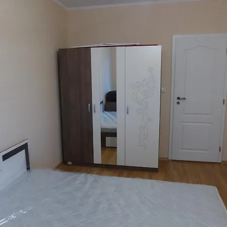 At Venera Palace Lägenhet Slăntjev Brjag